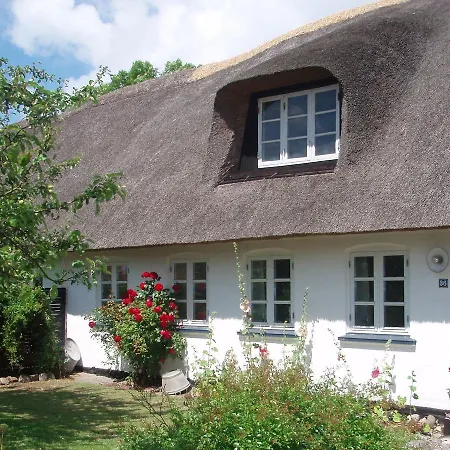 Two-bedroom Holiday In Tatil Evi